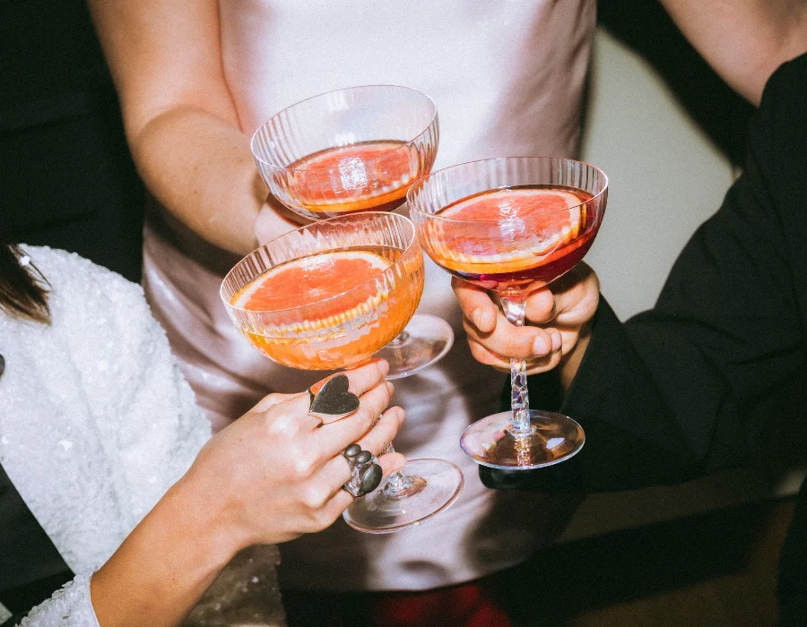 friends enjoying a gin with grapefruit