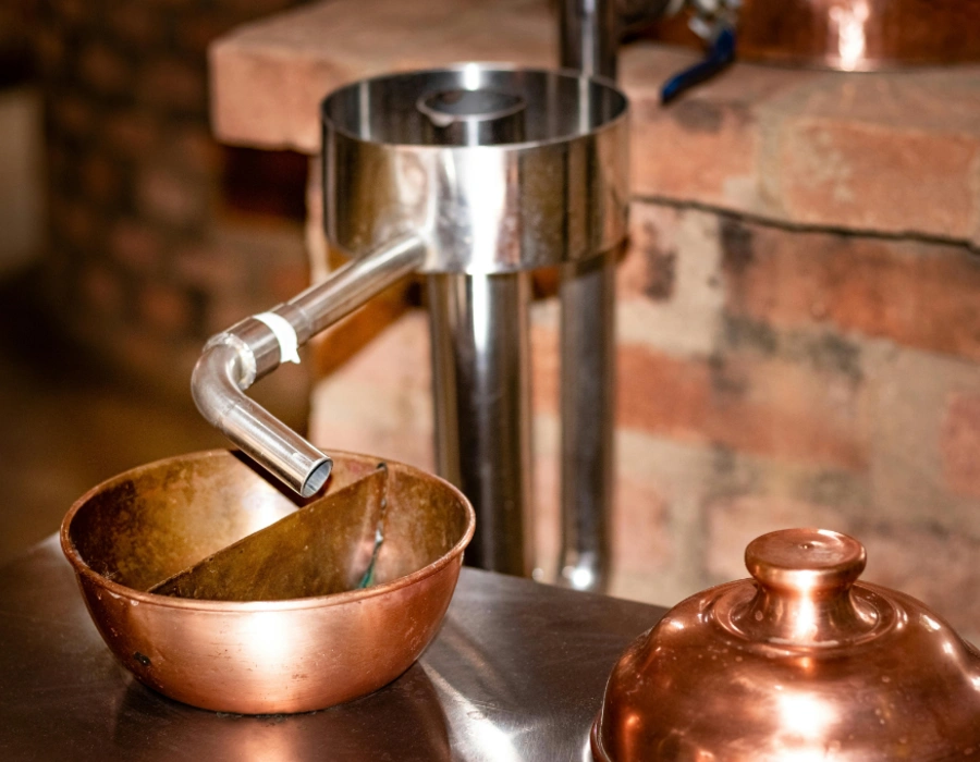 pot used for distilled spirits