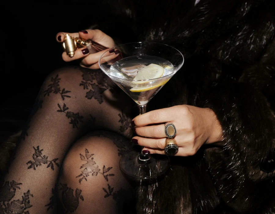 Bright Citrus with a Sharp Edge