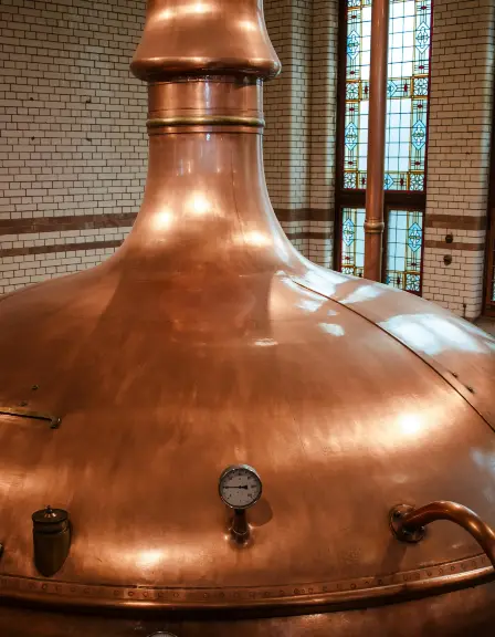 copper distilling pot.webp